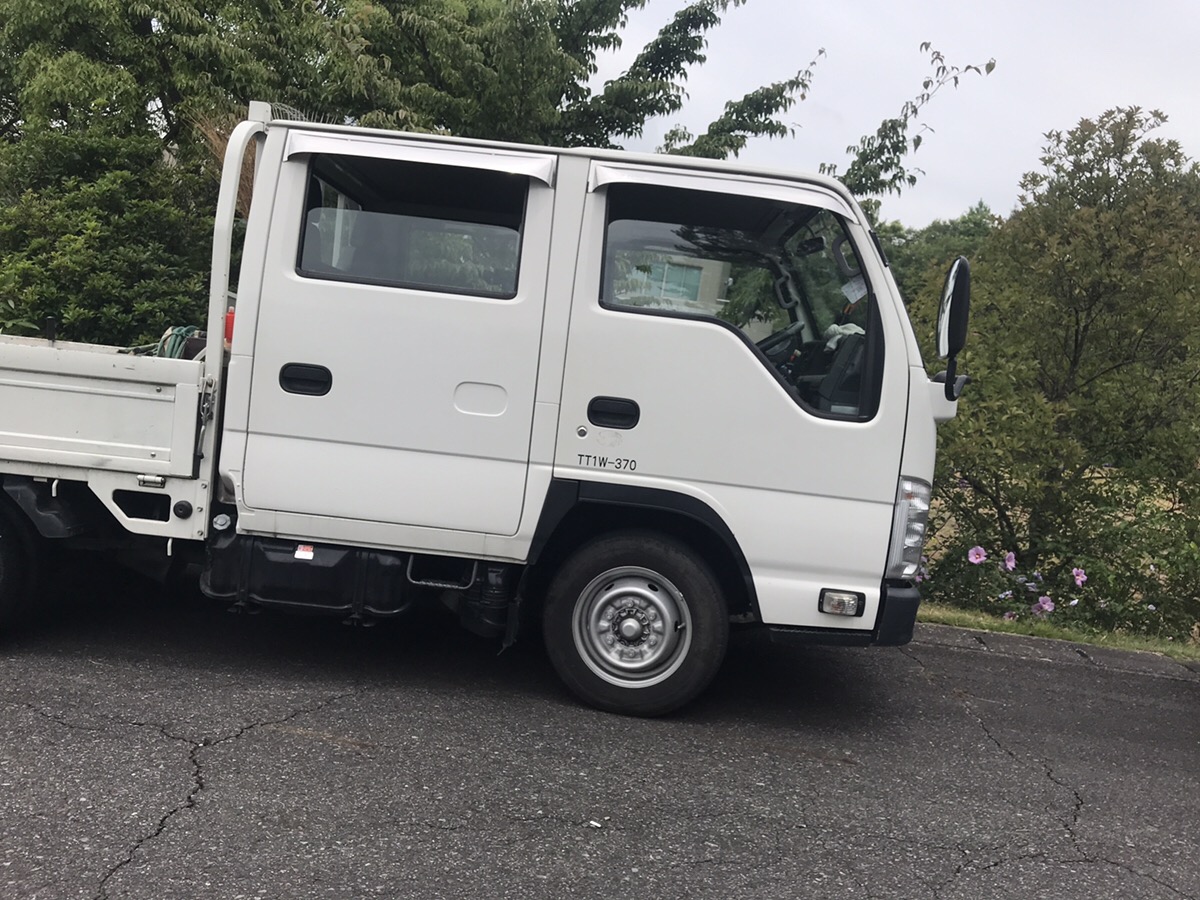 ダブルキャブトラックってどんな車両 トラックのミカタ